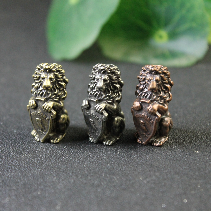 Paracord Survival Bracelet - Lion King Holding Owl Shield Figurine