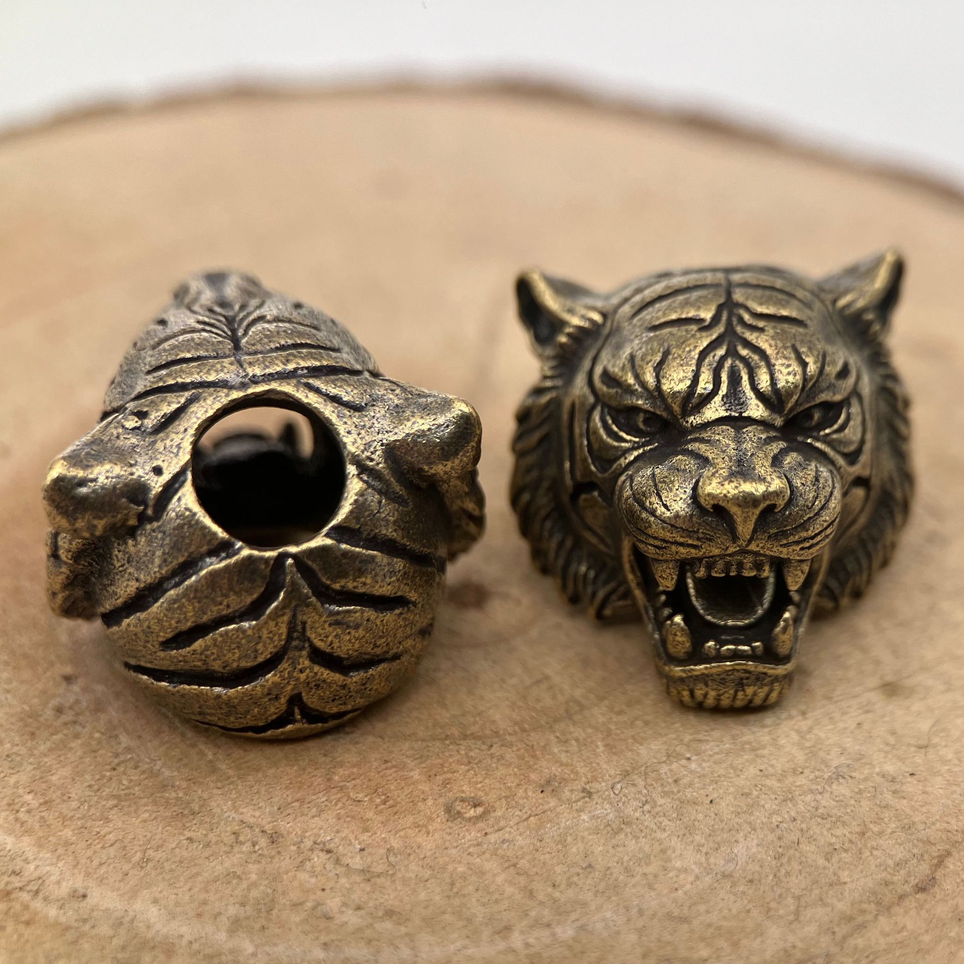 Tiger Head Brass Knife Beads E - Paracord Survival Bracelet 评论和价格